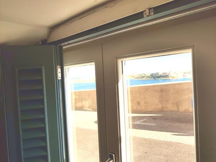 Ripple 23 Savynomad Harbour Residences Валетта Экстерьер фото